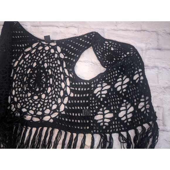 Open Knit Sweater Vest Black Size S/M Fringe Boho Festival Mandala - Picture 3 of 5